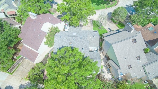 property at 923 Cranberry Hill Ct