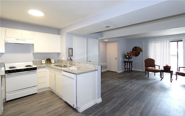 2266 Denair Ave, Unit 211 in Highland, CA - Building Photo - Building Photo