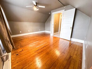 1325 24th St, Unit 2 in Des Moines, IA - Building Photo - Building Photo