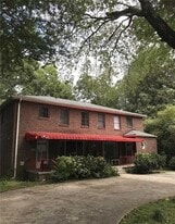 1515 Beech Valley Way NE in Atlanta, GA - Building Photo
