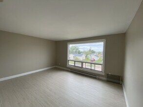 46 Terris Ave in Moncton, NB - Building Photo - Building Photo