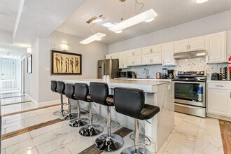 1524 Baronne St in New Orleans, LA - Building Photo - Building Photo