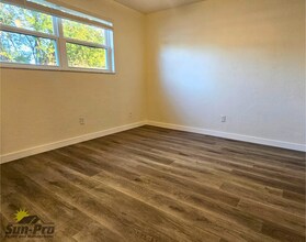 5813 Spruce Creek Rd in Port Orange, FL - Building Photo - Building Photo