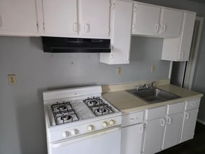 96 Cummings St in Irvington, NJ - Building Photo - Building Photo