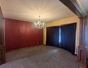 802 N 13th St in Tecumseh, OK - Building Photo - Building Photo