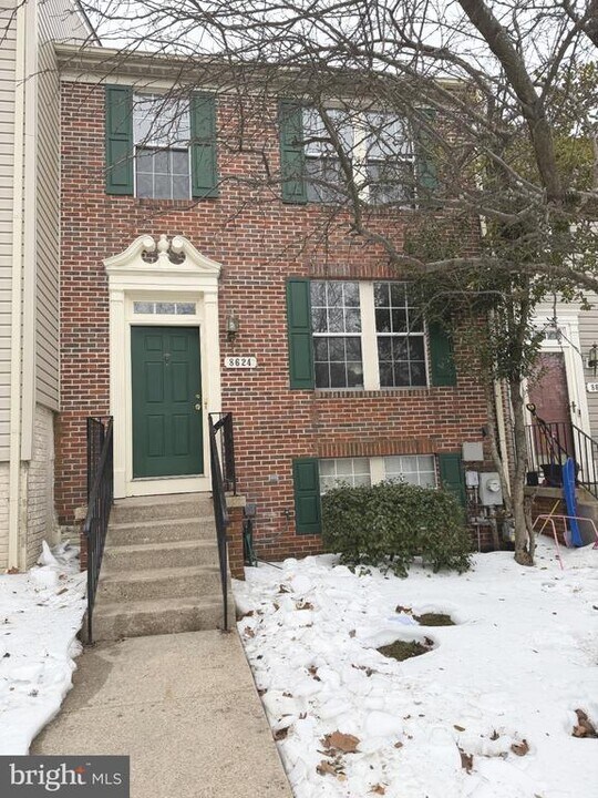 8624 Mayaone St in Laurel, MD - Building Photo