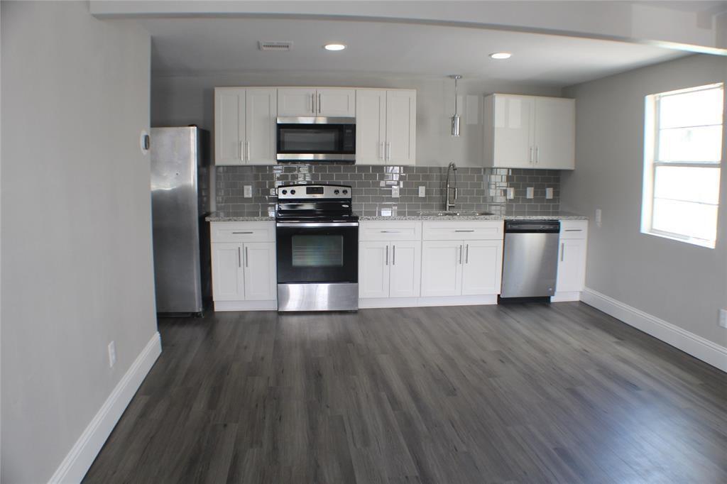 813 Alexander St Photo