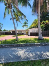 1180 NE 185th St in Miami, FL - Building Photo - Building Photo