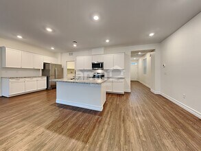 5803 Petronius St in Las Vegas, NV - Building Photo - Building Photo