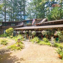 6005 251st St Ct E in Graham, WA - Building Photo