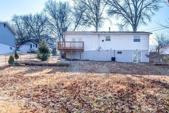 3633 Shores Dr in St. Louis, MO - Building Photo - Building Photo