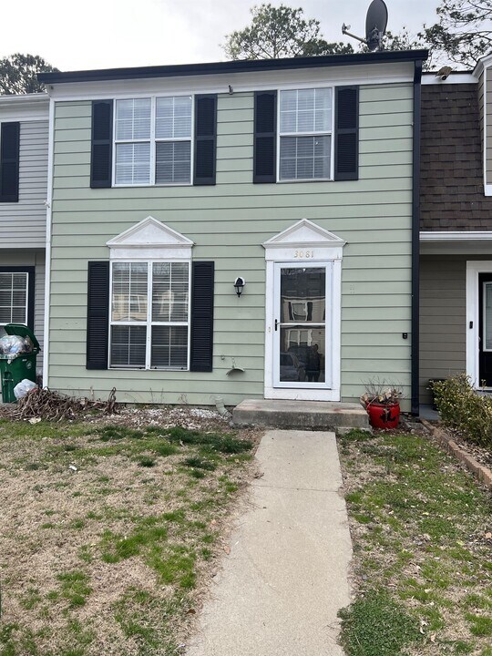 3081 Shadow Walk Ln in Tucker, GA - Building Photo
