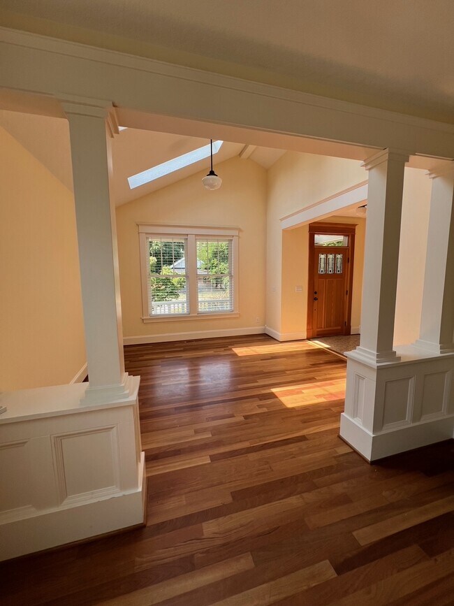 4018 SE 42nd Ave in Portland, OR - Building Photo - Building Photo