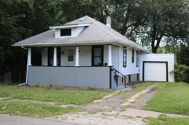 property at 5736 E 6th Ave