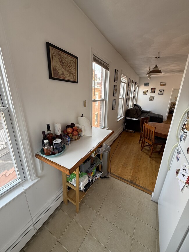 25 Hanover Ave, Unit 4 in Boston, MA - Building Photo - Building Photo