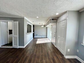 3844 Bel Pre Rd in Silver Spring, MD - Building Photo - Building Photo