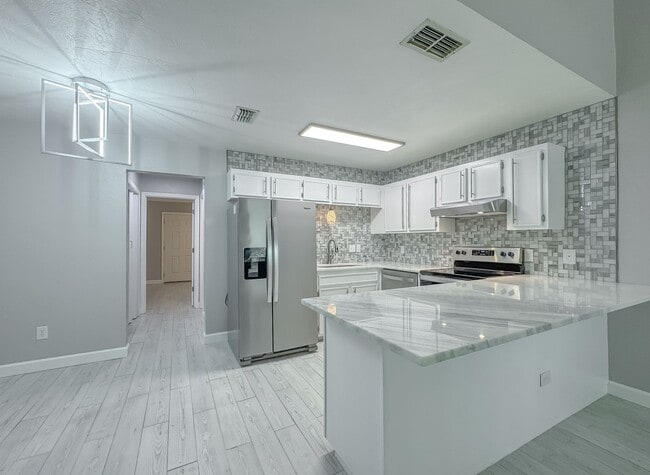 934 S Lipona in Tallahassee, FL - Building Photo - Building Photo