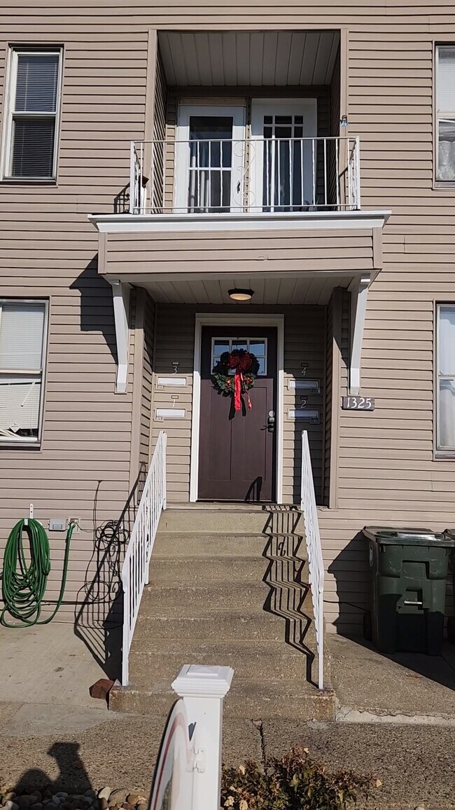 1325 12th St NW Rentals in Canton, OH