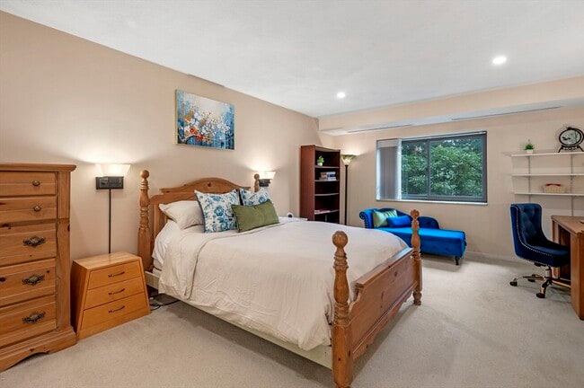 51 Centre St, Unit #1