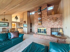 951-953 3 Crabs Rd in Sequim, WA - Building Photo - Building Photo