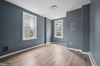 2244 N Carlisle St in Philadelphia, PA - Foto de edificio - Building Photo