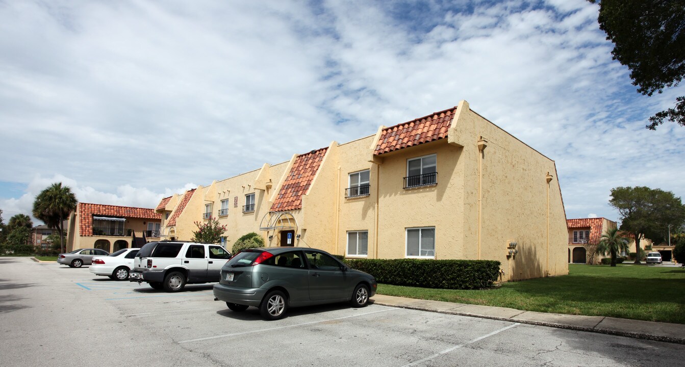The Colony At San Jose in Jacksonville, FL - Foto de edificio