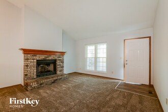 210 Briar Valley Ct S in St. Peters, MO - Building Photo - Building Photo