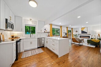 3964 Gretna Green Dr in Decatur, GA - Building Photo - Building Photo