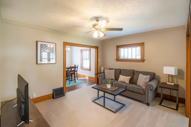 property at 626 N 41st Ave