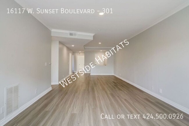 16117 W Sunset Blvd in Los Angeles, CA - Building Photo - Building Photo
