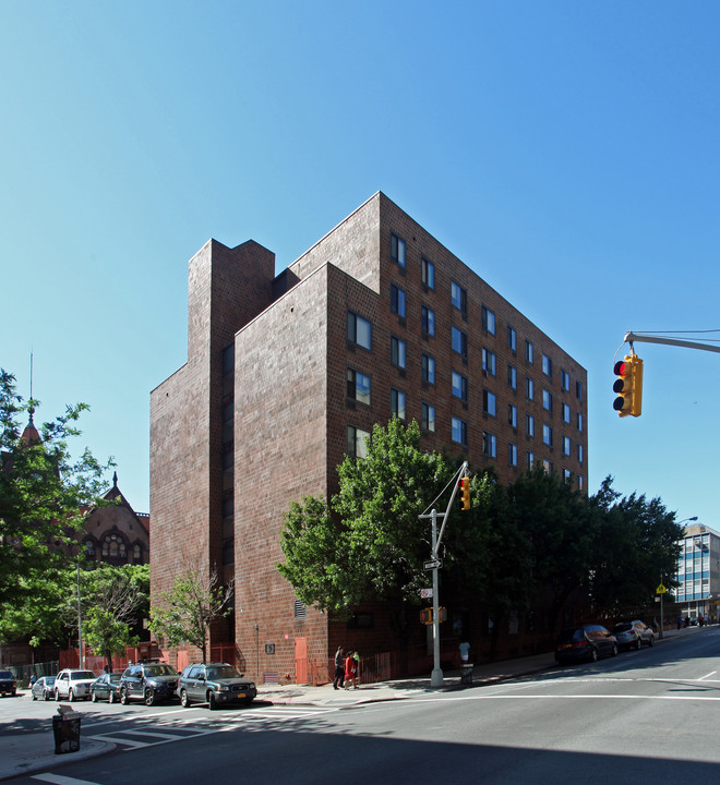 Casabe Houses in New York, NY - Building Photo