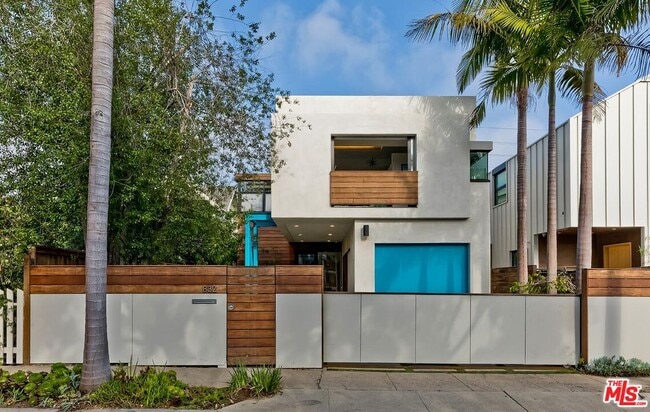 property at 832 Superba Ave