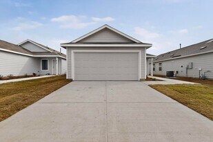 2921 Hearts Trl in Crandall, TX - Building Photo