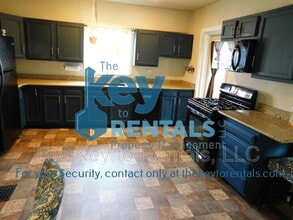 321 N Main St in Canandaigua, NY - Building Photo - Building Photo