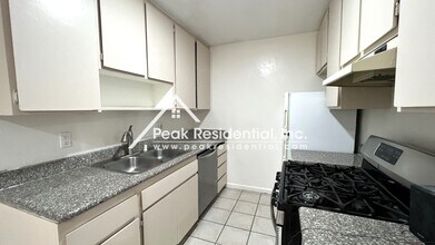 2715 El Parque Cir in Rancho Cordova, CA - Building Photo - Building Photo