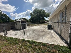 3745 Mt Tabor Rd in Lakeland, FL - Foto de edificio - Building Photo