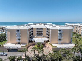 6500 Sunset Way in St Pete Beach, FL - Building Photo