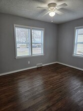 1025 S St Clair St in Wichita, KS - Building Photo - Building Photo