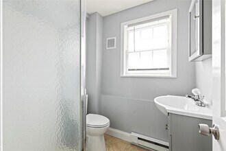 12 S Gillette Ave in Islip, NY - Building Photo - Building Photo