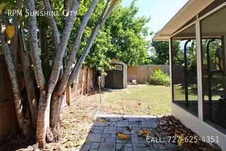 204 Jody Ct in Largo, FL - Building Photo - Building Photo