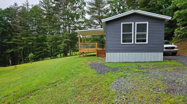 139 Ashley Ln in Pisgah Forest, NC - Building Photo - Building Photo