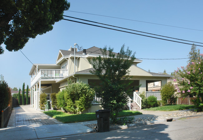 1115 Delmas Ave in San Jose, CA - Foto de edificio - Building Photo