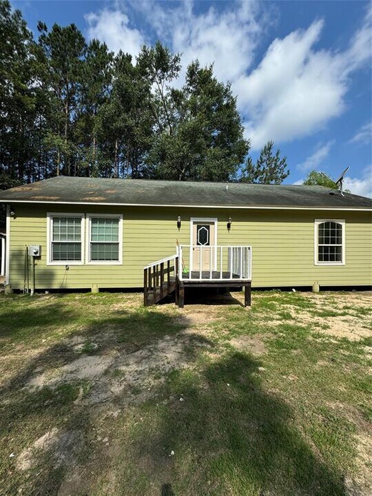 1489 Sonora Dr in Cleveland, TX - Building Photo