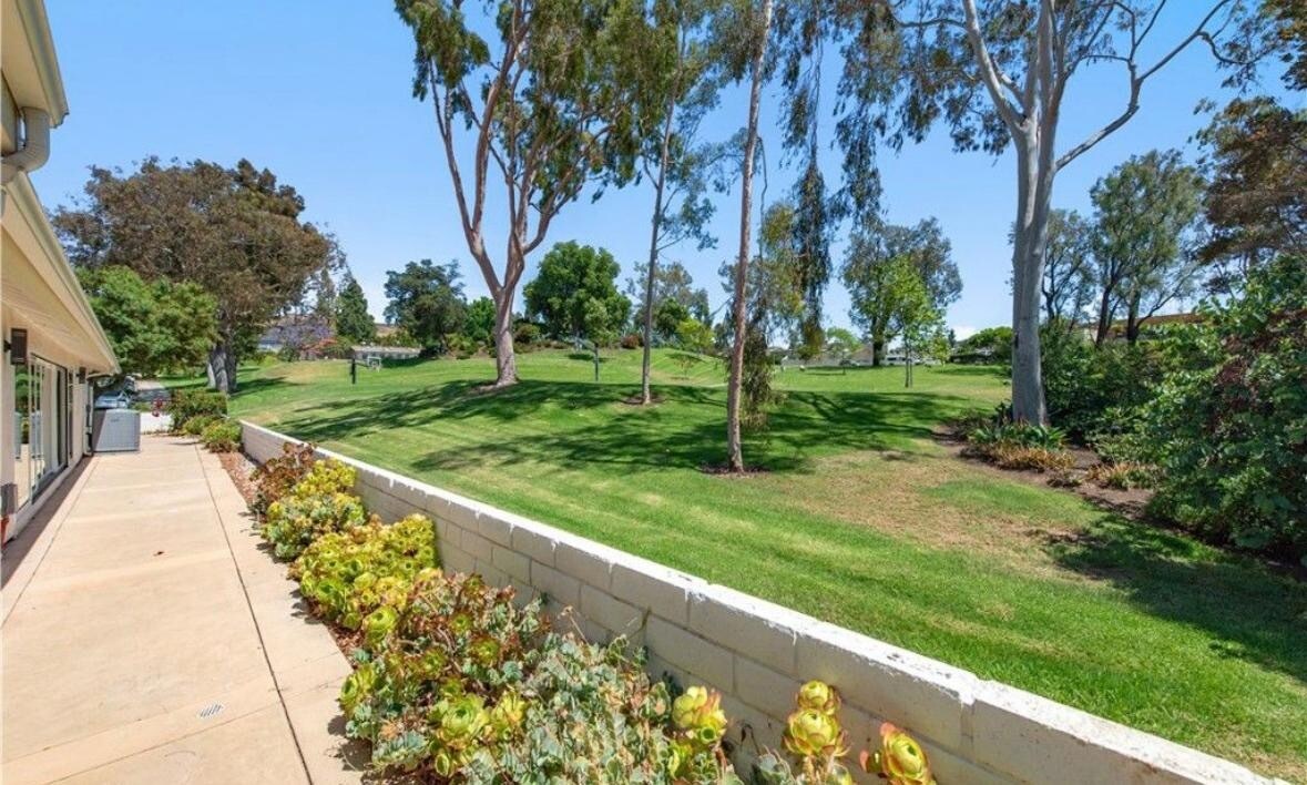 19041 Antioch Dr in Irvine, CA - Building Photo