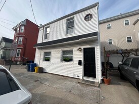 115 Grant Ave in Harrison, NJ - Building Photo