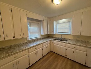 15381 Stansbury Ave in Detroit, MI - Building Photo - Building Photo