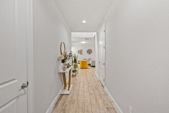 129 Stone Cyn Dr in Andice, TX - Building Photo - Building Photo