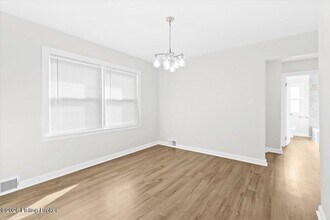 1600 Algonquin Pkwy in Louisville, KY - Building Photo - Building Photo