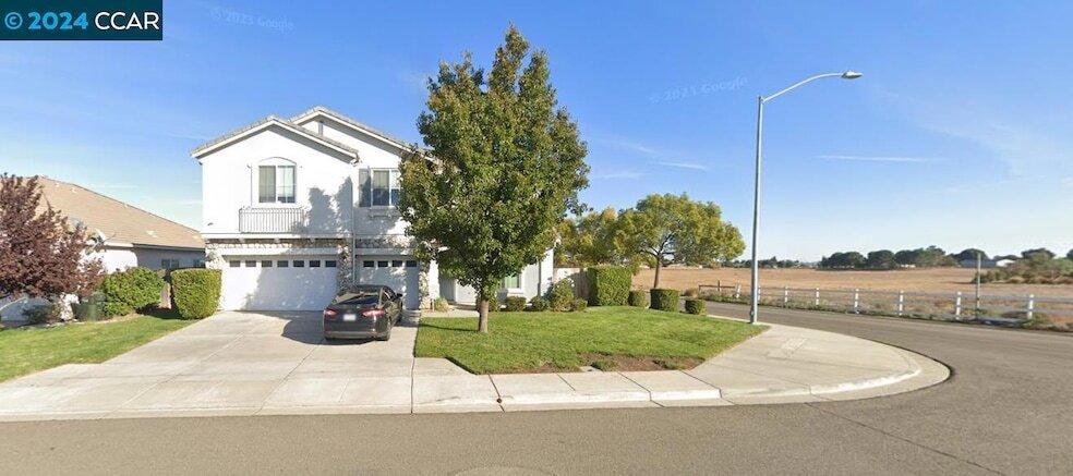 1900 Cinnamon Ridge Dr, Unit 1F in Oakley, CA - Building Photo