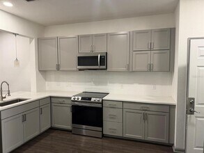 2865 Polana St in Orlando, FL - Building Photo - Building Photo